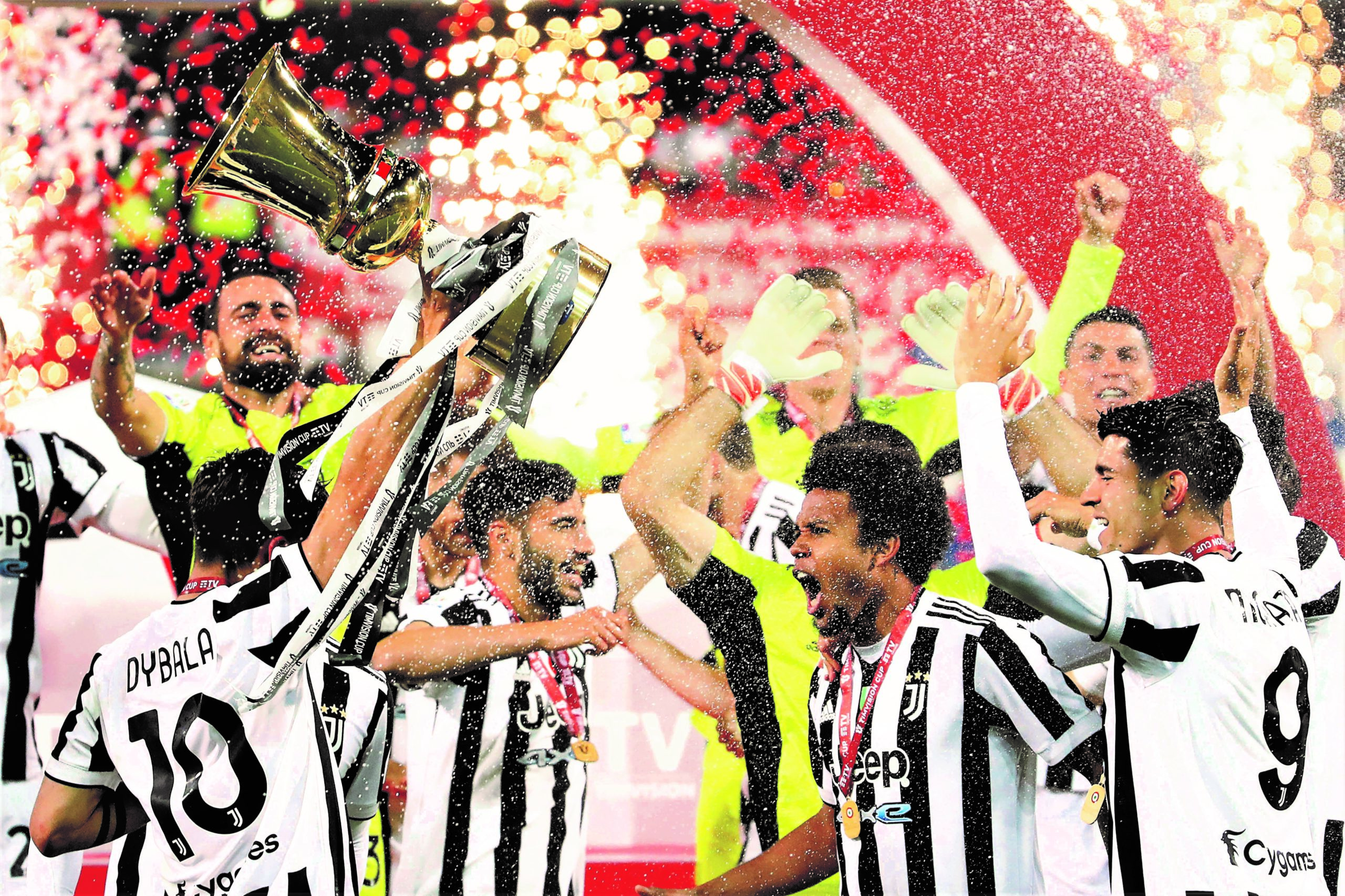 Juventus tỏa sáng giành Cúp quốc gia Italia