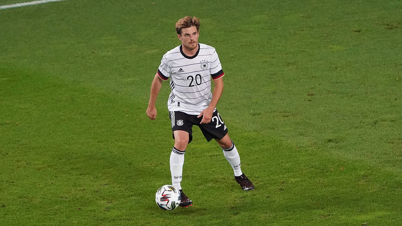 Jonas Hofmann có màn trình diễn ấn tượng mùa Bundesliga