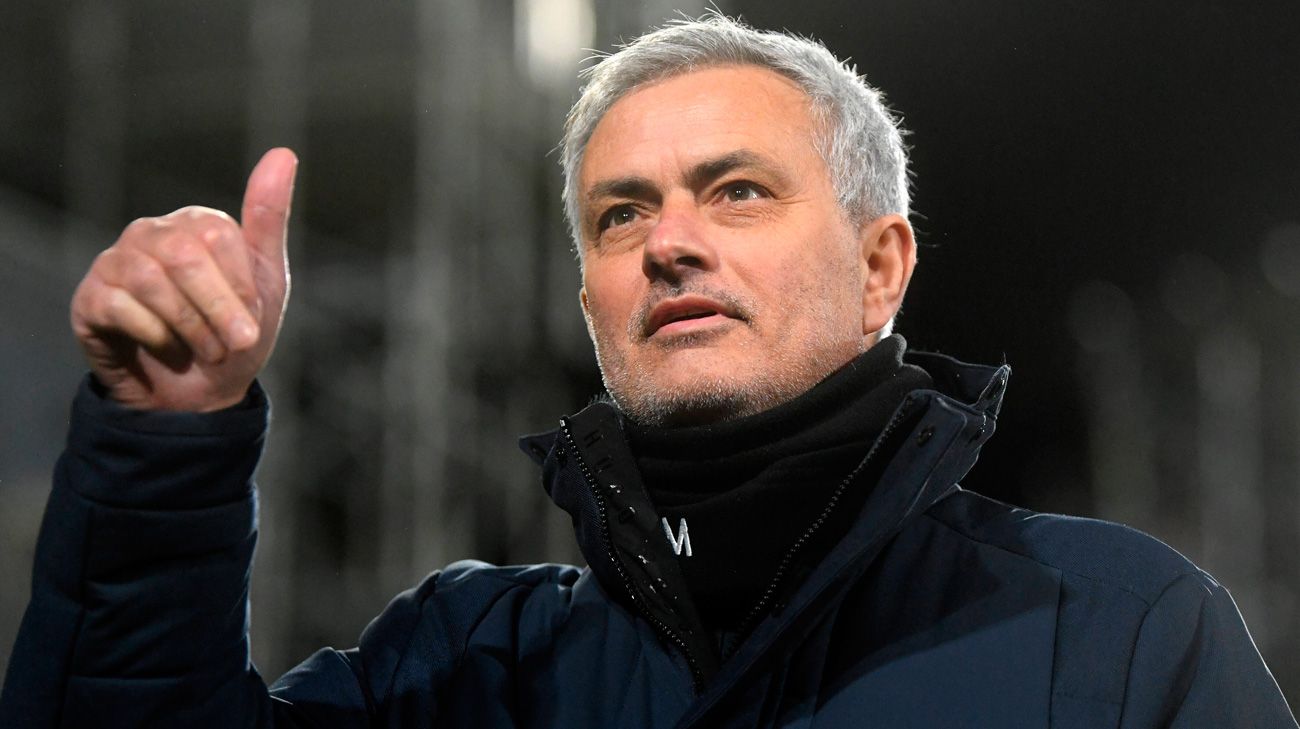 HLV Mourinho phát biểu trước trận đấu giữa Anh và Ukraine
